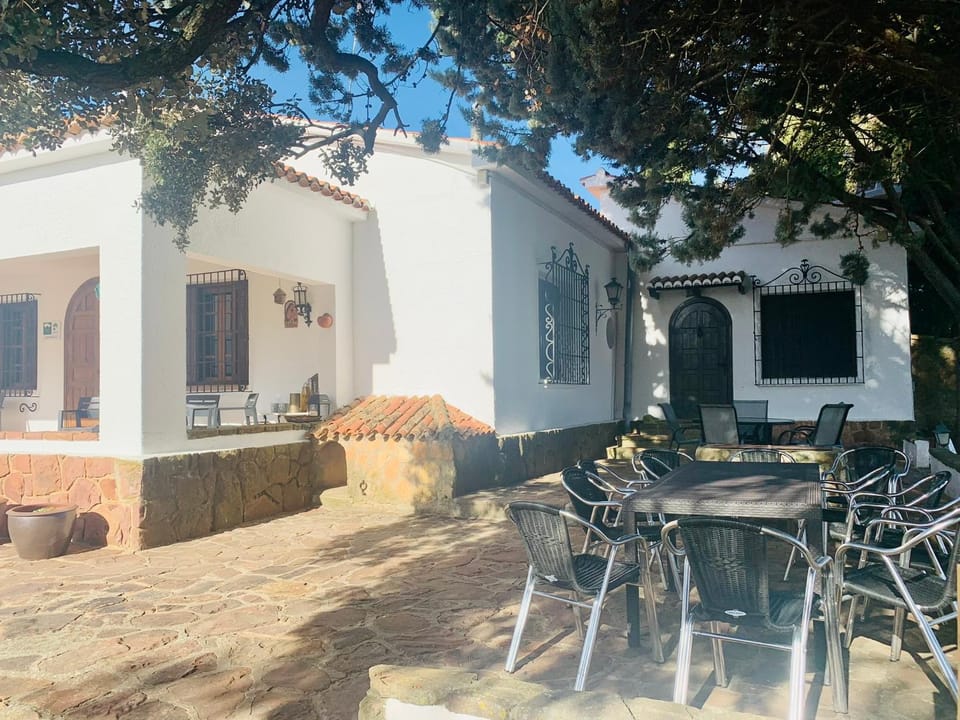 Property building, Patio, Garden, Dining area, Garden view