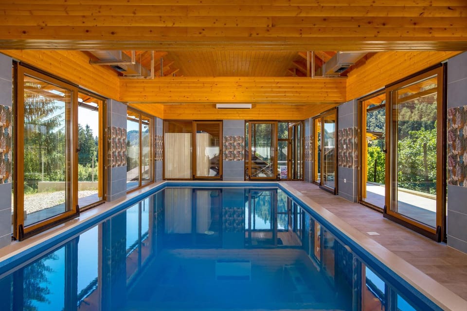 Pool view, Swimming pool