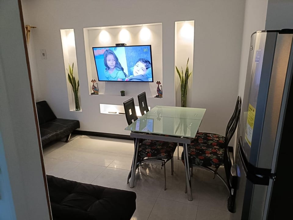Communal lounge/ TV room, TV and multimedia, Living room, Seating area, Dining area, Evening entertainment, locker, locker