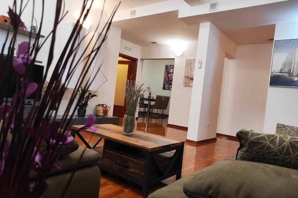 Spacious apartment near city center and the beach Apartment in Split