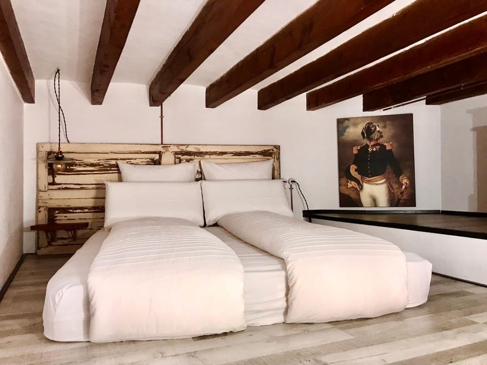 Bed, Decorative detail