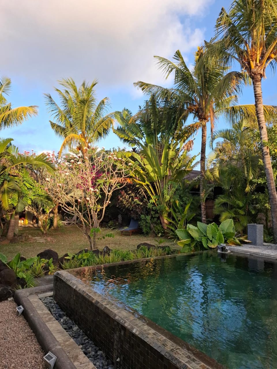 Brahmanhut - Eco Hut experience in harmony with nature, wellbeing and spirit Vacation rental in Grand Baie