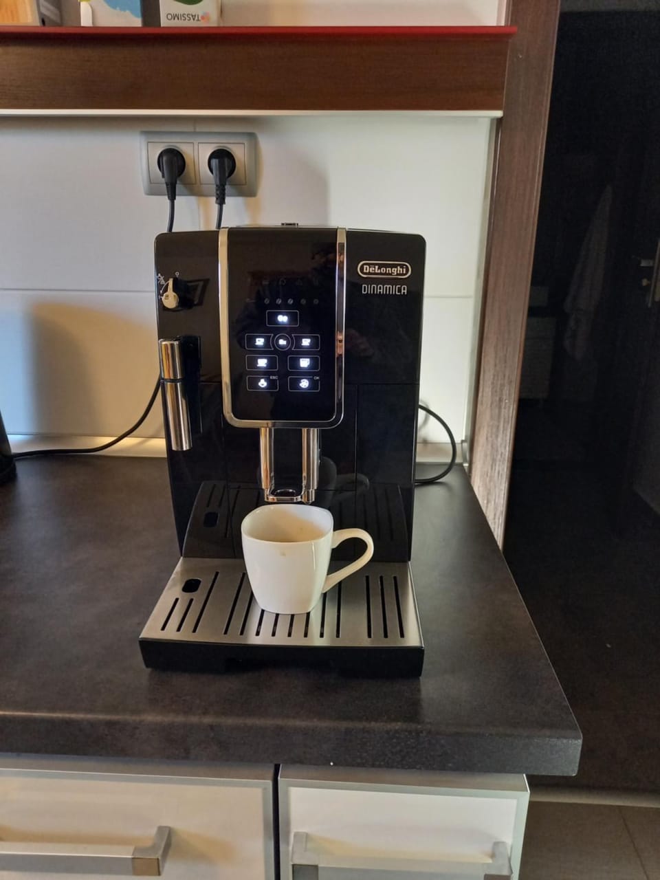 Coffee/tea facilities, kitchen, kitchen