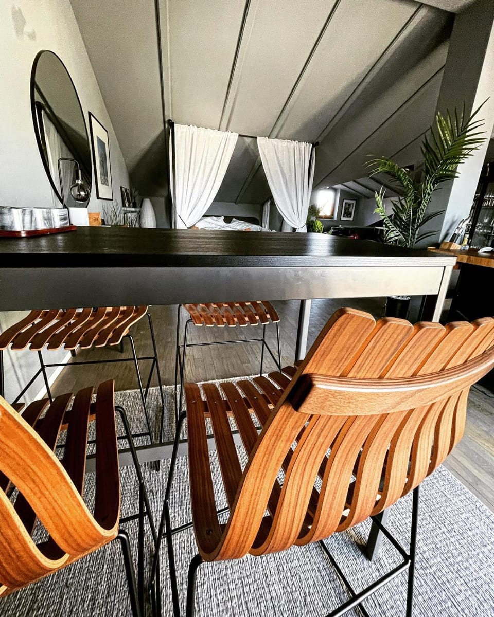 Living room, Dining area