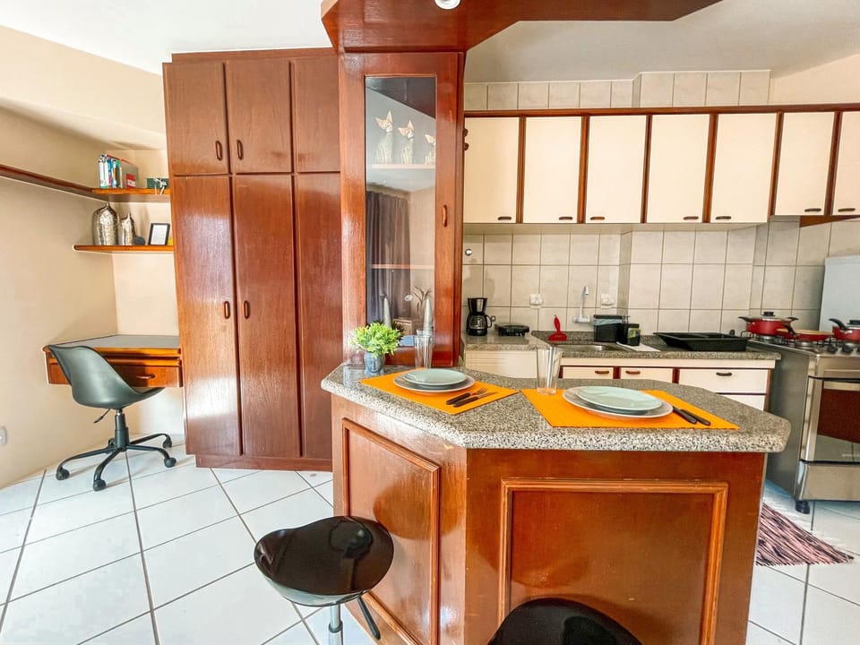 Studio no Centro: Piscina, Academia e Garagem N209 Apartment in Florianopolis