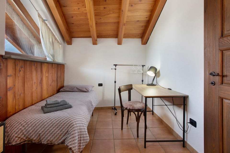 Property building, Living room, Bedroom