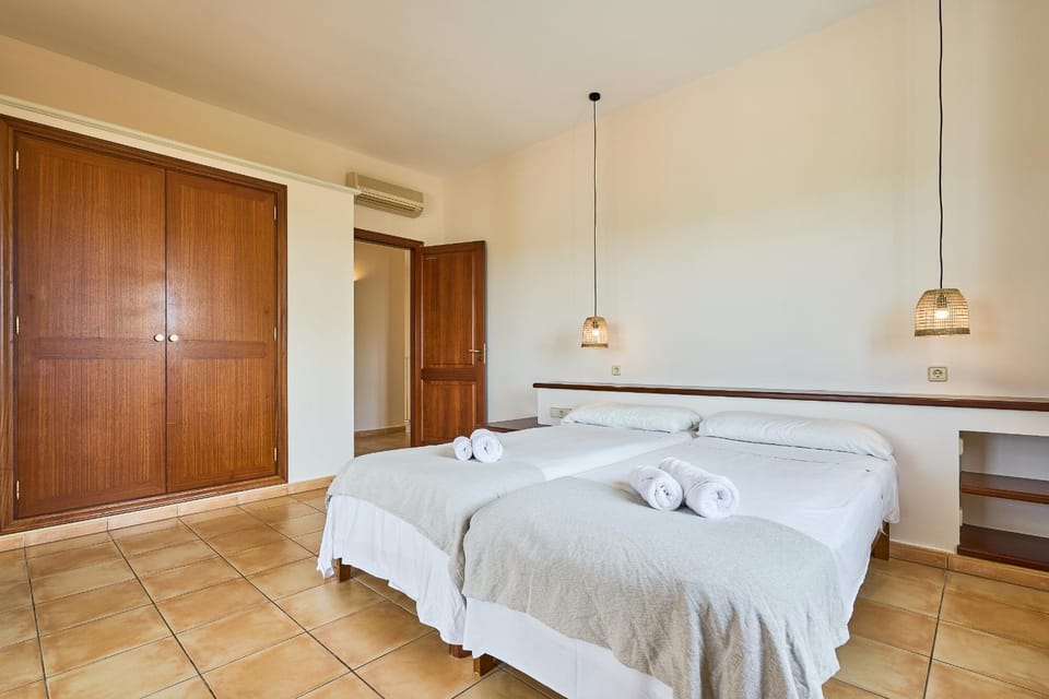 Finca Fandango House in Migjorn