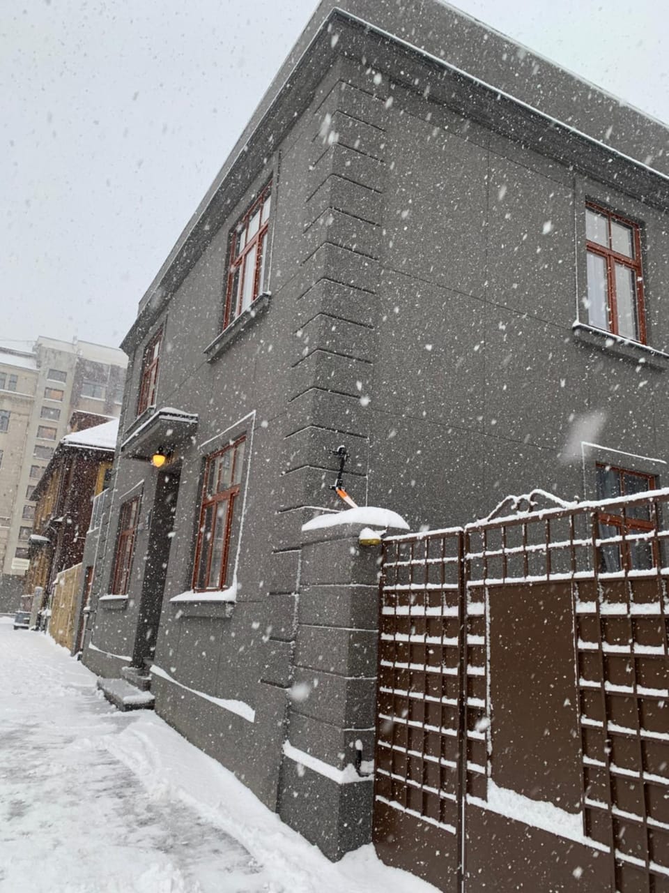 Property building, Day, Winter, Street view