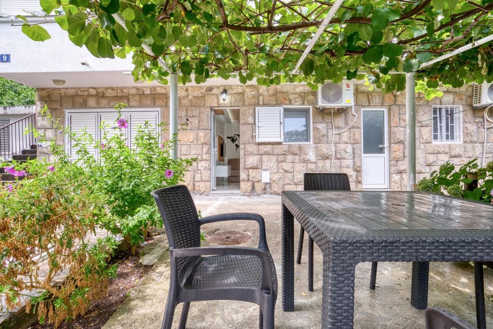 Pearl of Budva Apartment in Budva