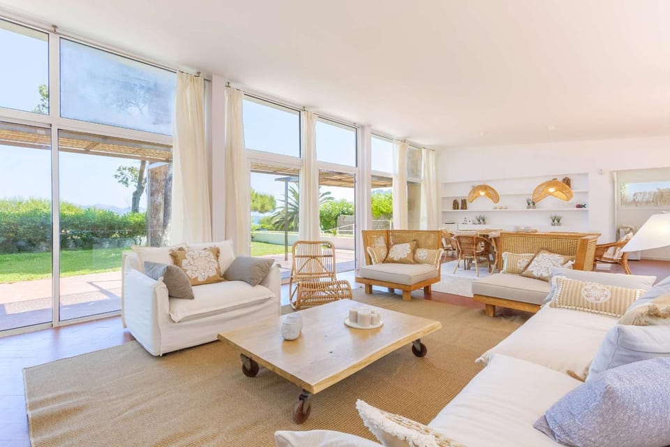 Mal Pas Sands Villa in Raiguer