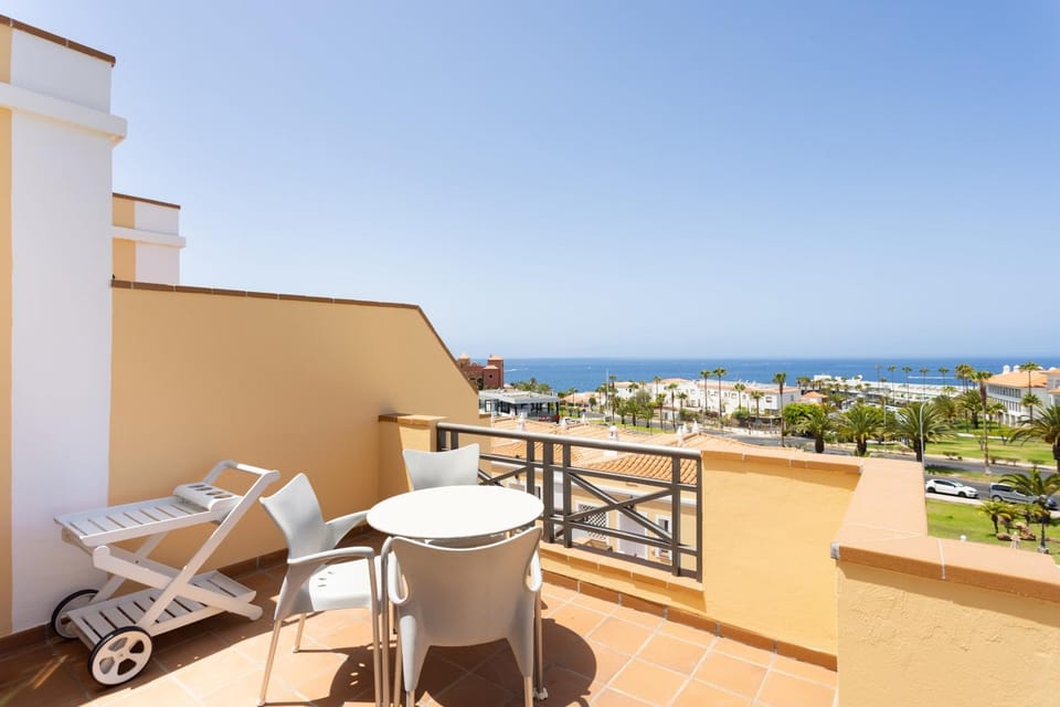 Balcony/Terrace, Seating area, Sea view