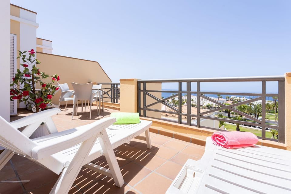 Patio, Balcony/Terrace, Seating area, Pool view, Sea view