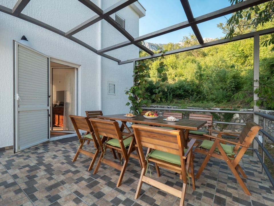 Patio, Balcony/Terrace