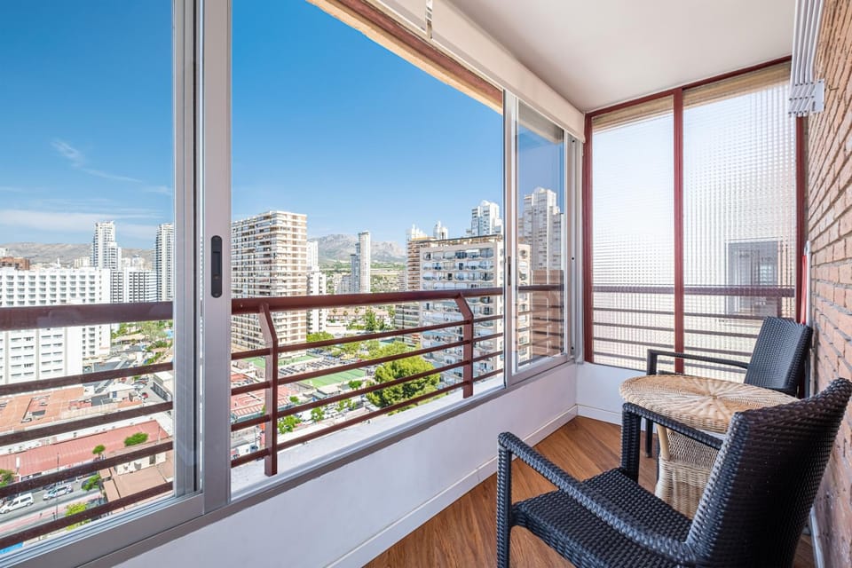 Day, View (from property/room), Balcony/Terrace, Living room, City view