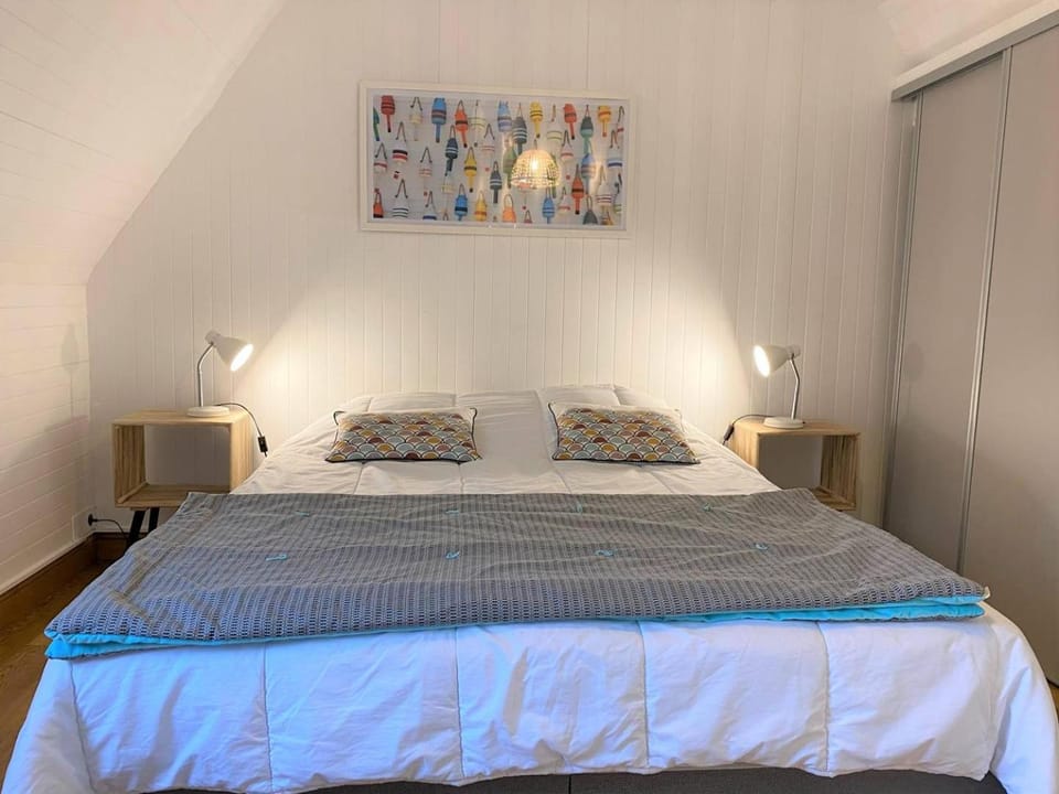 Maison de charme entièrement rénovée avec Wifi à 200m du centre de PERROS-GUIREC Ref 935 Villa in Perros-Guirec