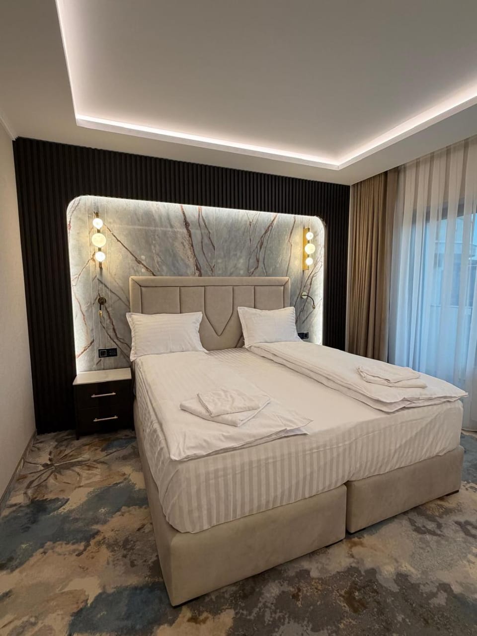 Pensiunea Palace Bed and Breakfast in Romania