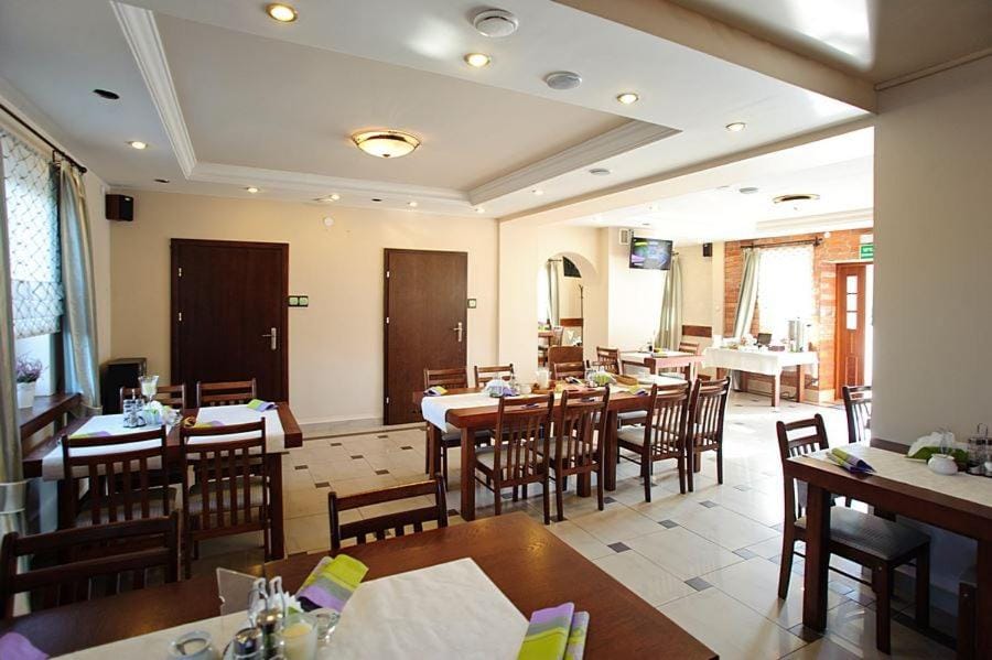 Restaurant/places to eat