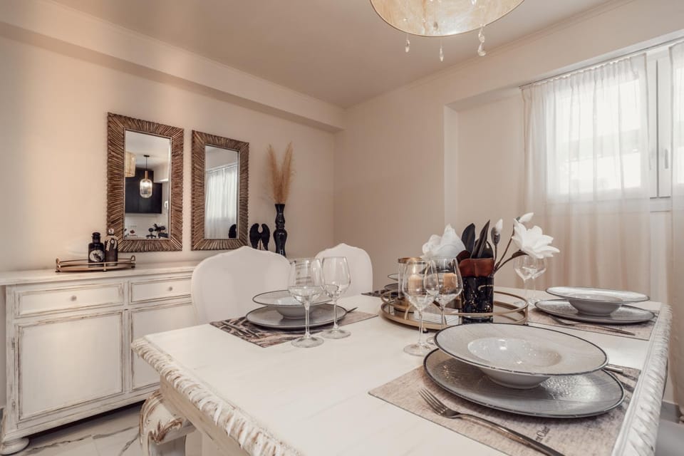 Dining area, Dinner