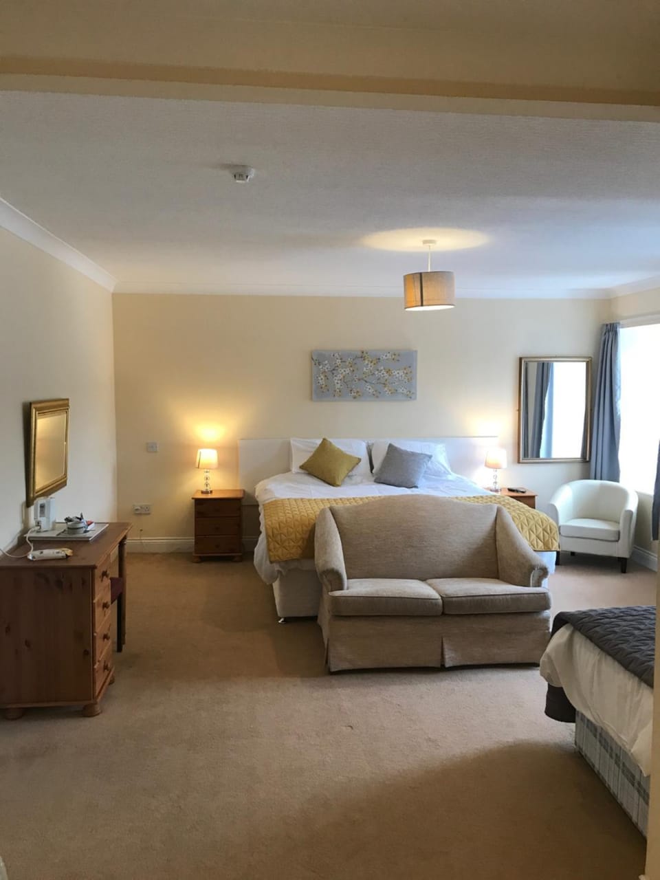 Photo of the whole room