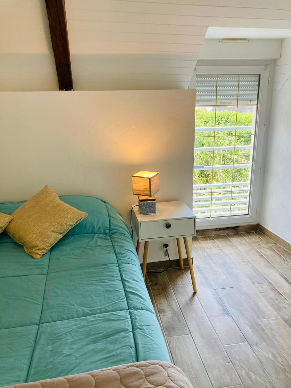 Bed, Photo of the whole room