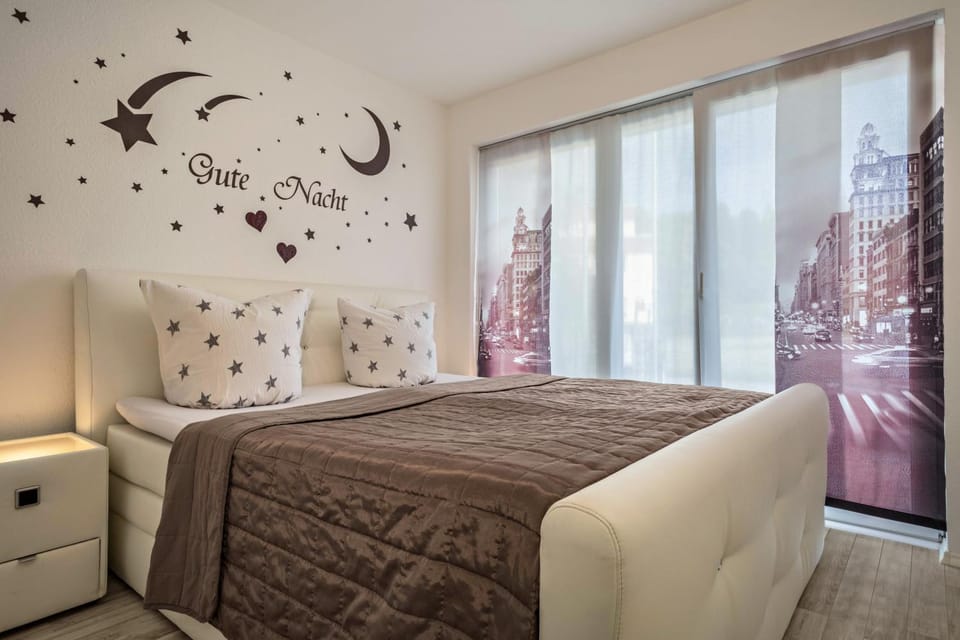 Living room, Bedroom