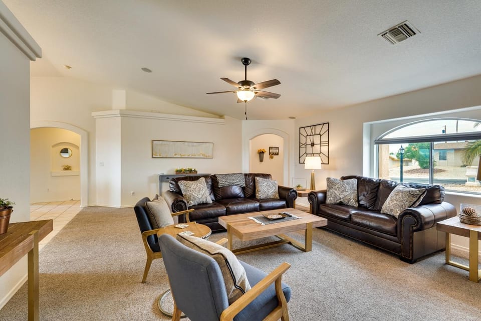 4 Mi to Lake Access: Home w/ Lake & Mtn Views! House in Lake Havasu City