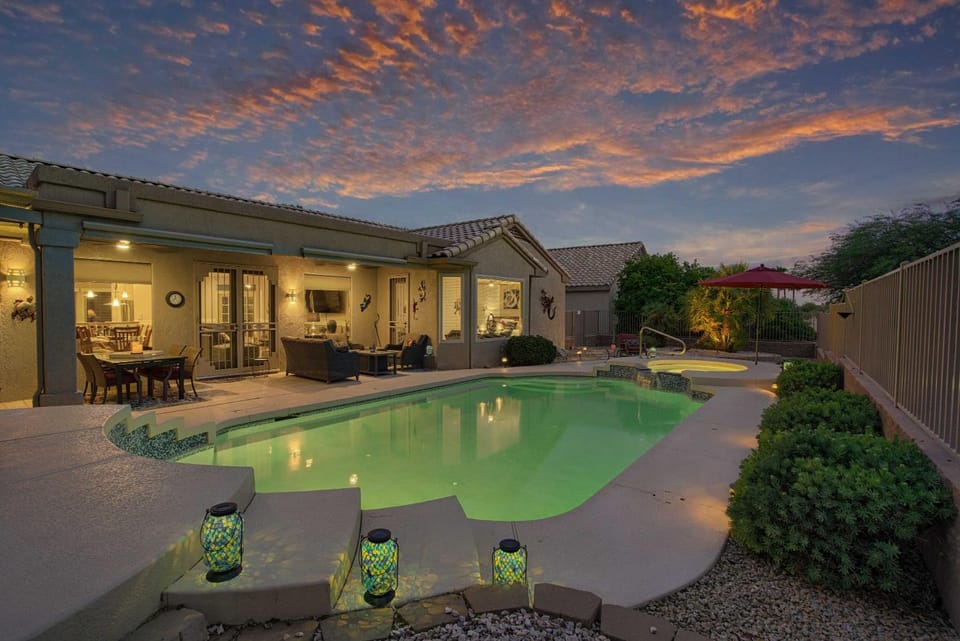 Pool & Golf Cart: Sun City Grand Home! House in Sun City Grand