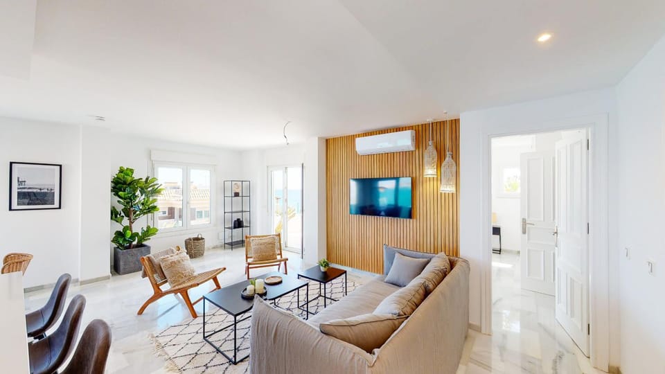 Communal lounge/ TV room, Living room