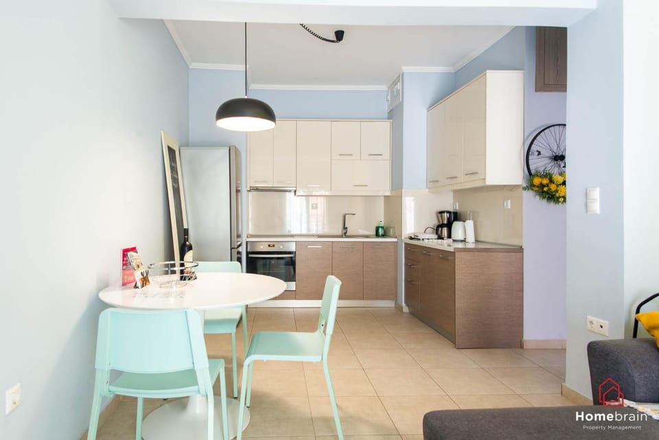 Coffee/tea facilities, Living room, Seating area, Dining area, pet friendly, stove