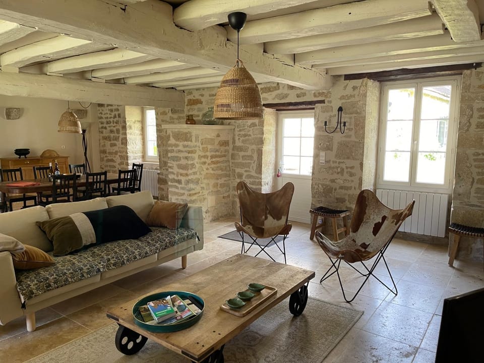 Living room, Seating area