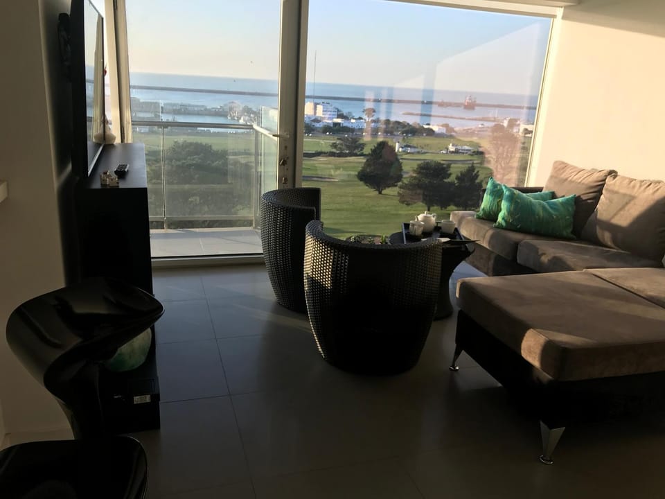 Incomparable Vista al Golf Apartment in Mar del Plata