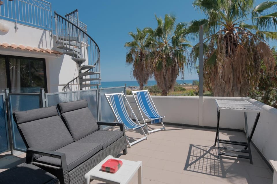 Day, View (from property/room), Balcony/Terrace, Sea view, sunbed