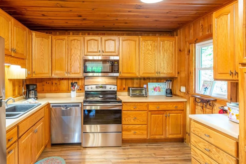 The Outpost House in Swain County