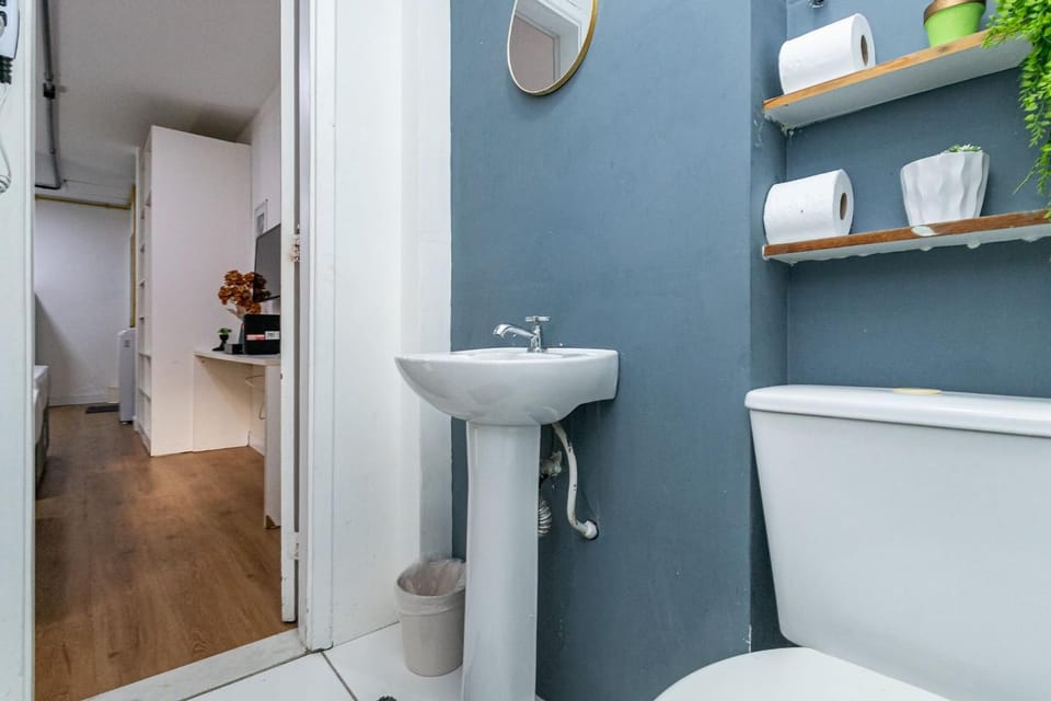 Toilet, Bathroom