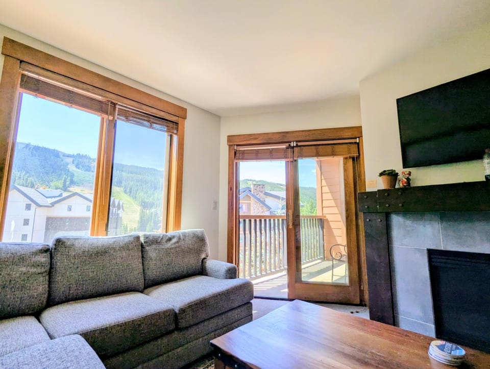 Springs 8892 by SummitCove Lodging in Colorado House in Keystone