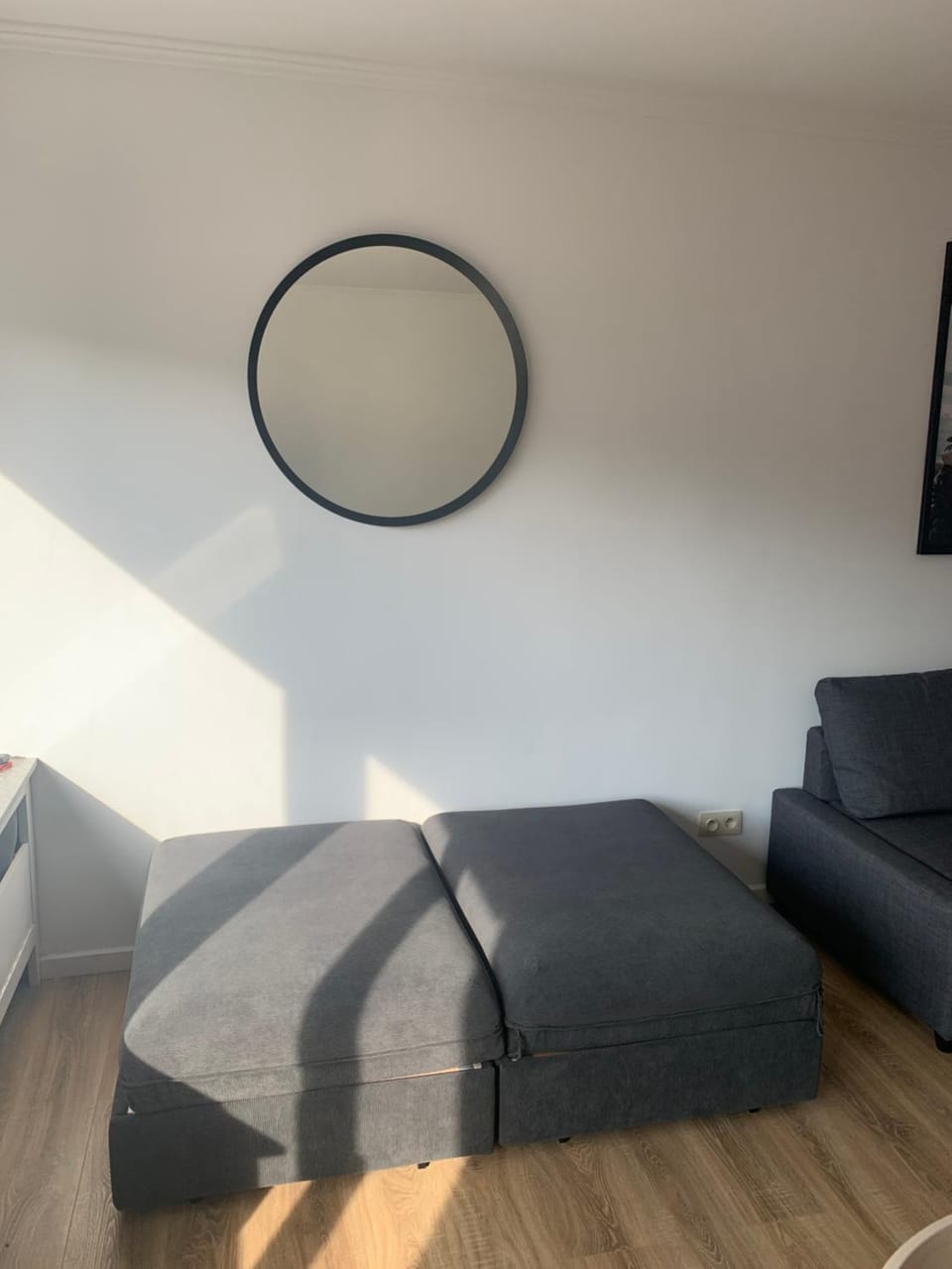 Bed, Living room, Bedroom