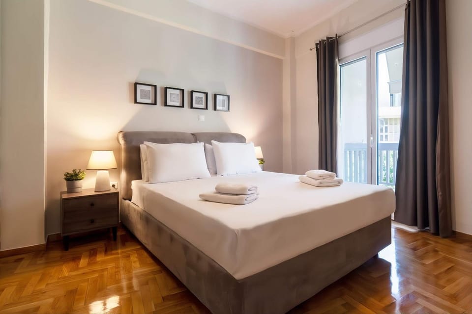 Acropolis View 2BD Apt next to Museum & Metro Apartment in Athens
