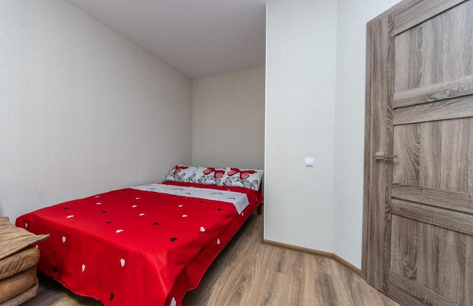 НОВАЯ УЮТНАЯ ОДНОКОМНАТНАЯ КВАРТИРА В новострое Apartment in Ukraine