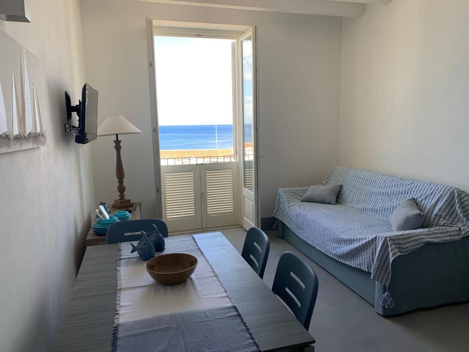 Balcony/Terrace, Living room, Sea view