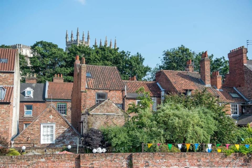 The Quadrant - The Botanical Suite Apartment in York