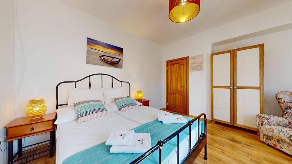 Ron De Mar - ES TRENC Bed and Breakfast in Bratislava Region, Slovakia