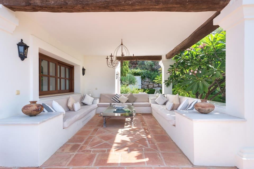 Property building, Living room