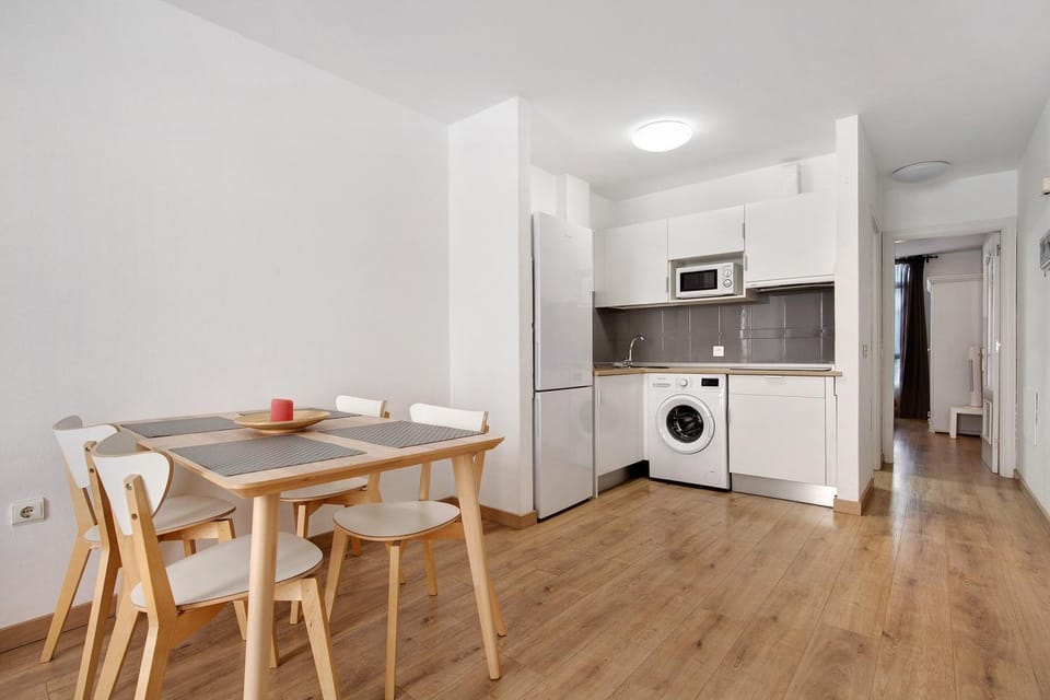 Property building, Kitchen or kitchenette, Living room