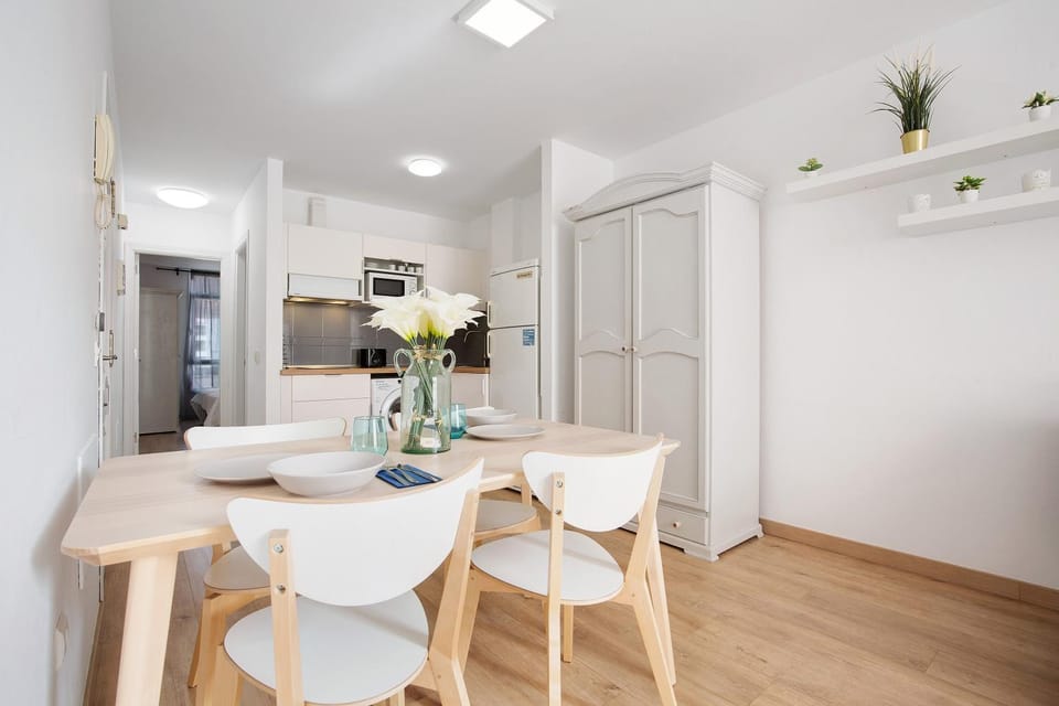 Property building, Kitchen or kitchenette, Living room