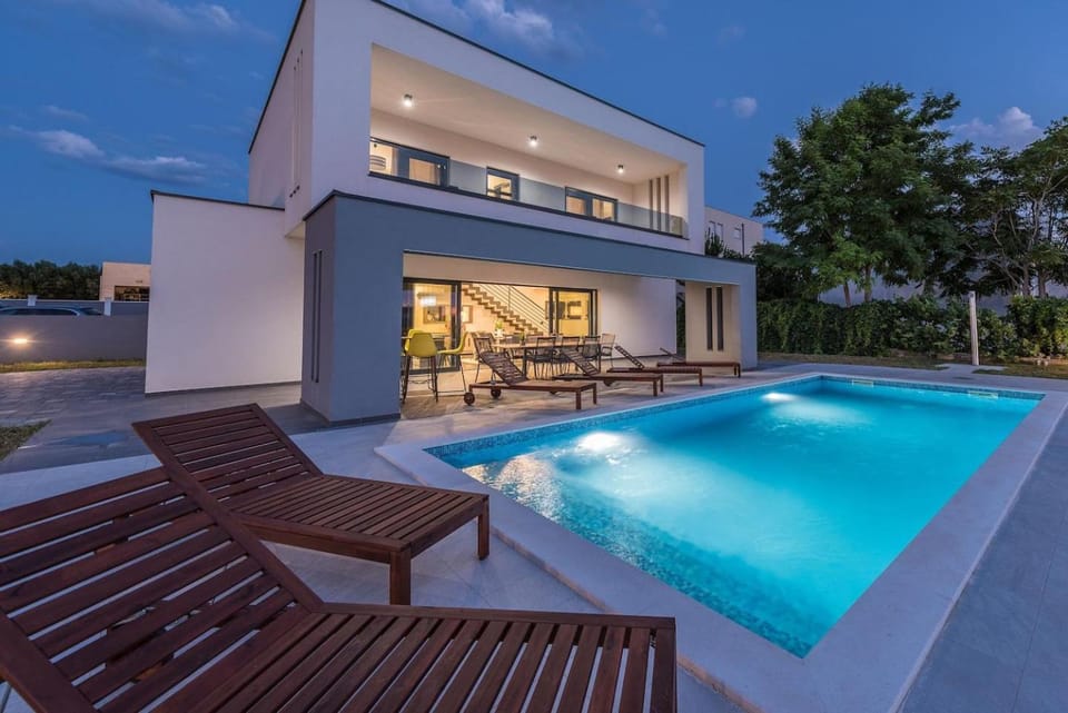 VILLA ZRINKO Villa in Zadar County