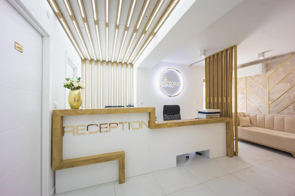 Bed, TV and multimedia, Photo of the whole room, Seating area, Bedroom, towels