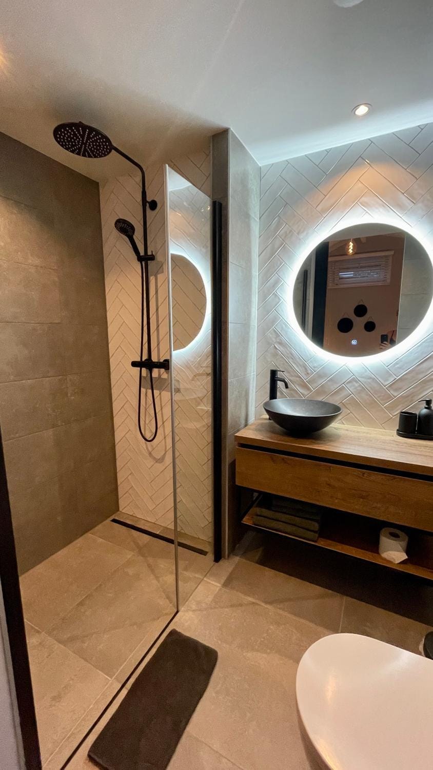 Shower, Bathroom