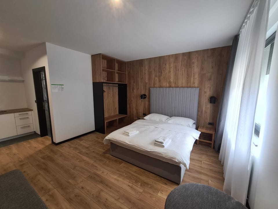 Bed, Photo of the whole room, Bedroom, wardrobe