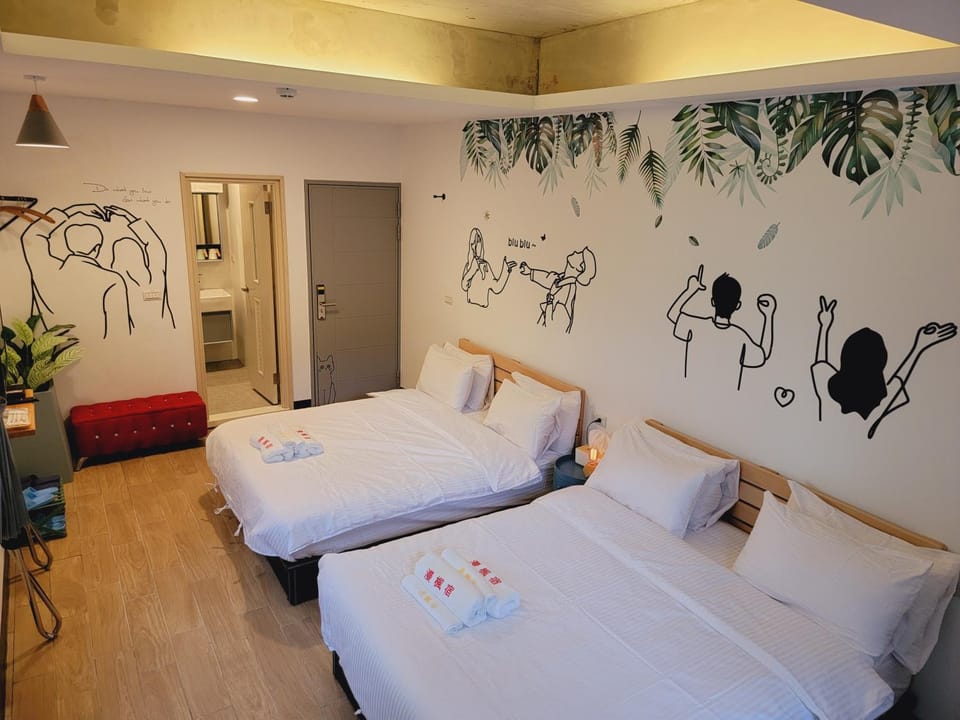 Bed, Photo of the whole room