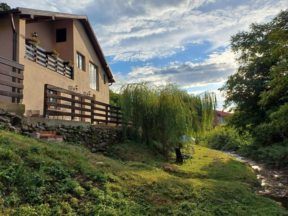 Property building, Natural landscape